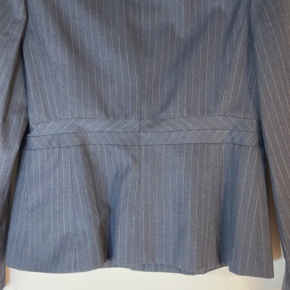 NWT. KASPER 4 Simply Chic Black Pinstripe One Button Peplum Blazer. - Picture 10 of 11